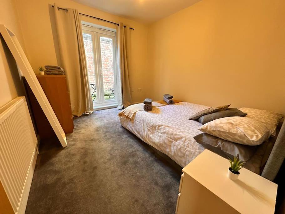 2 Bedroom Apartment In Se13 Лондон Екстер'єр фото