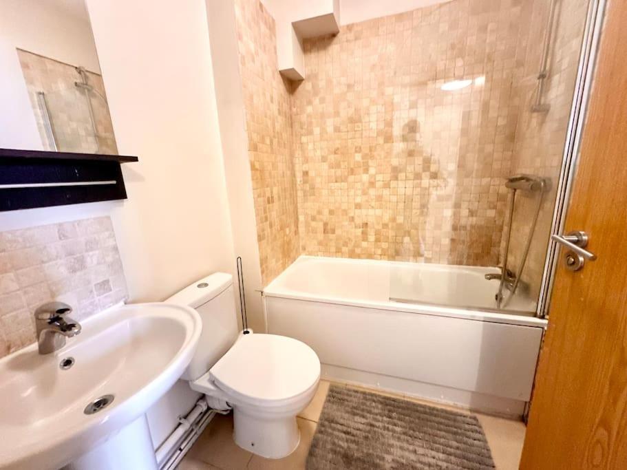 2 Bedroom Apartment In Se13 Лондон Екстер'єр фото